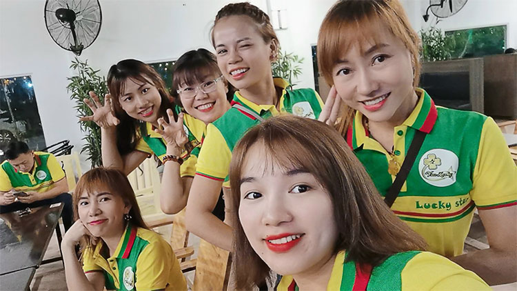 đồng phục công ty lucky star